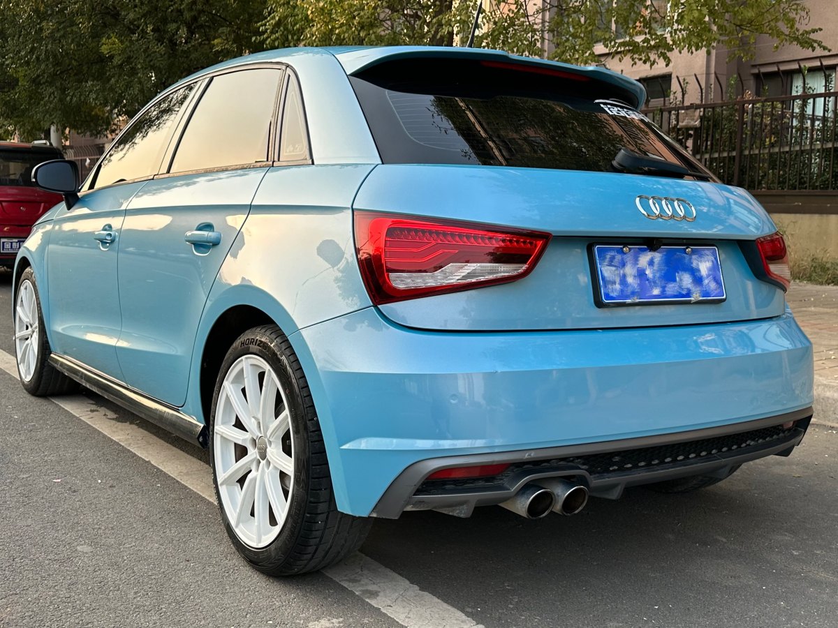 奧迪 奧迪A1  2016款 30 TFSI Sportback S Line運(yùn)動(dòng)版圖片