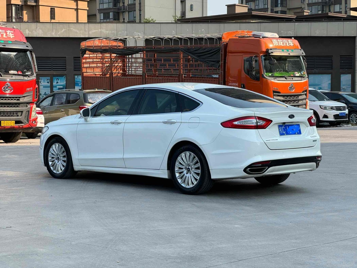 福特 蒙迪歐  2013款 2.0L GTDi200時(shí)尚型圖片