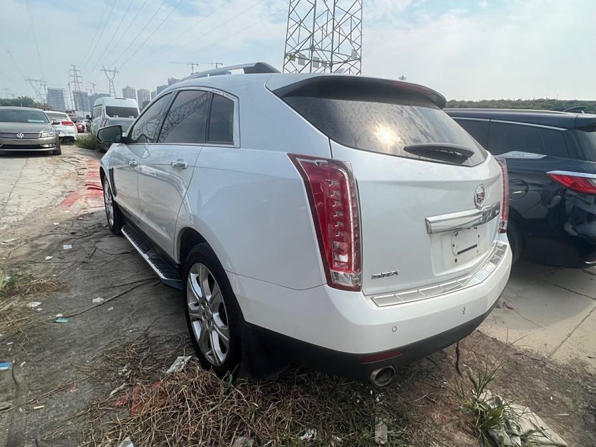 2013年7月凱迪拉克 SRX  2012款 3.0L 領(lǐng)先型