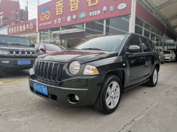 Jeep 指南者  2010款 2.4L 四驱运动版