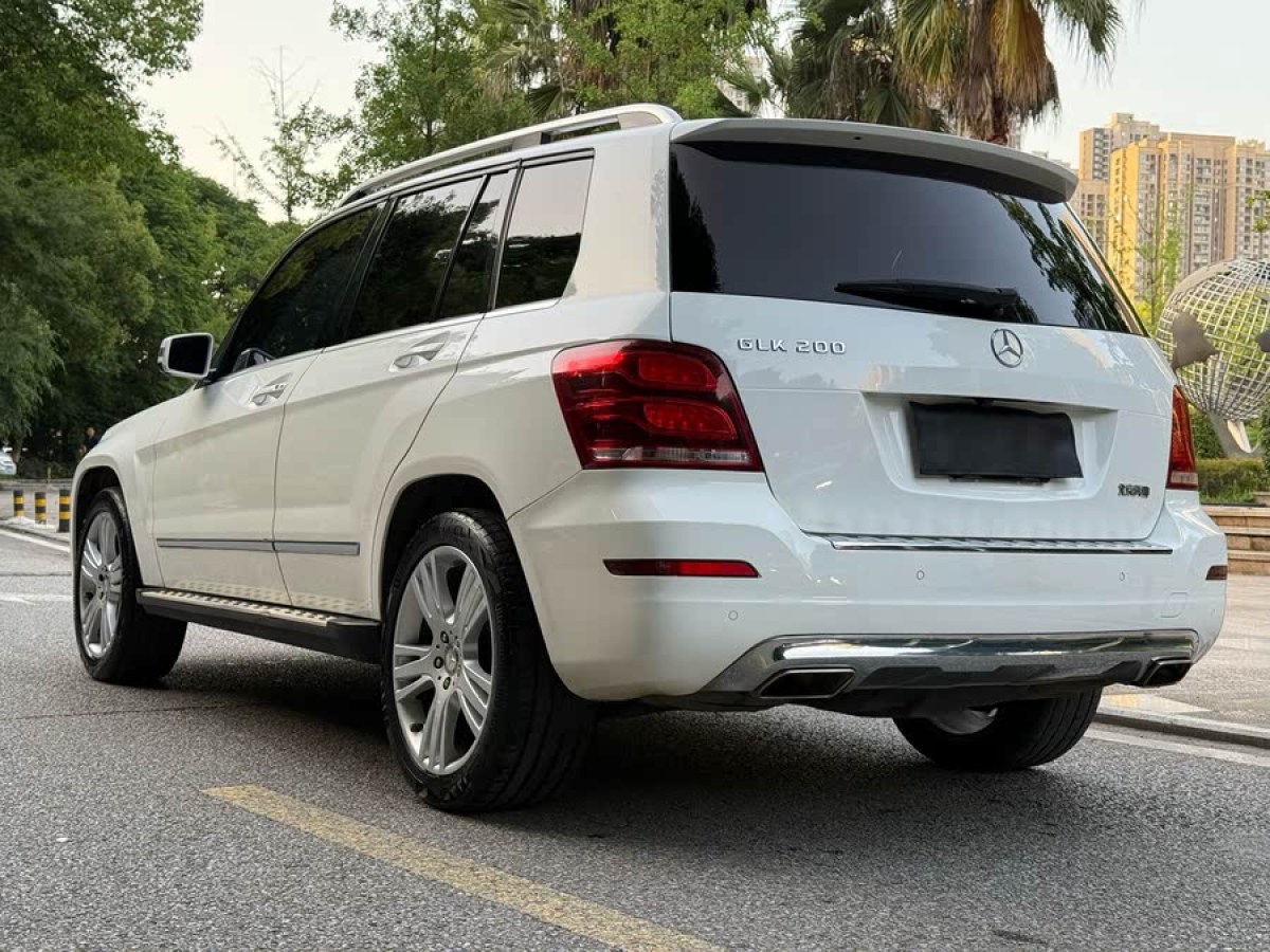 奔馳 奔馳GLK級(jí)  2014款 GLK 200 標(biāo)準(zhǔn)型圖片
