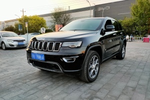 大切諾基 Jeep 3.0L 精英導(dǎo)航版