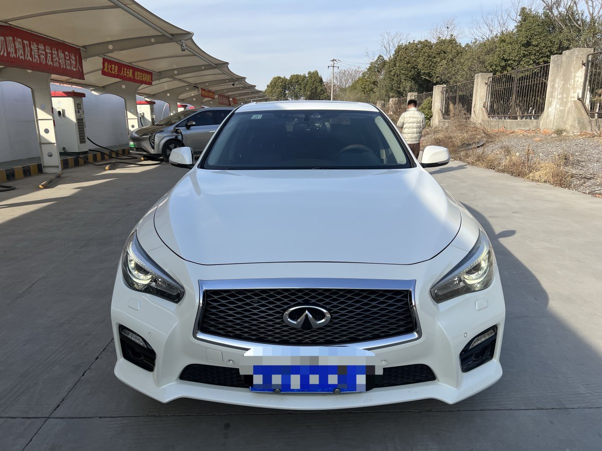 2015年7月英菲尼迪 Q50L  2015款 2.0T 运动版