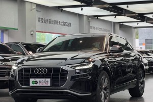 奧迪Q8 奧迪 55 TFSI 臻選動(dòng)感型