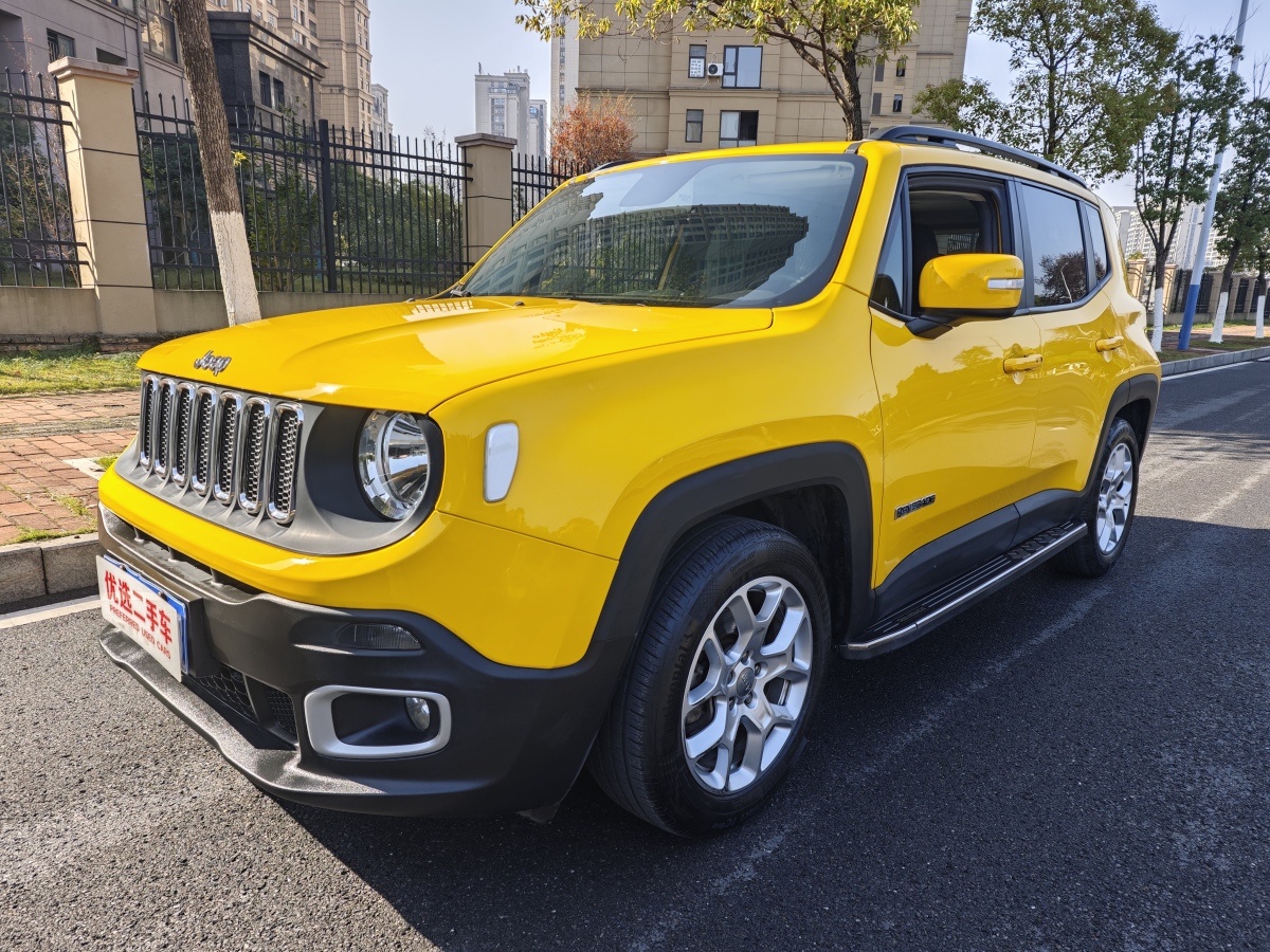 Jeep 自由俠  2018款 互聯(lián)大屏版 180T 自動(dòng)勁能版圖片