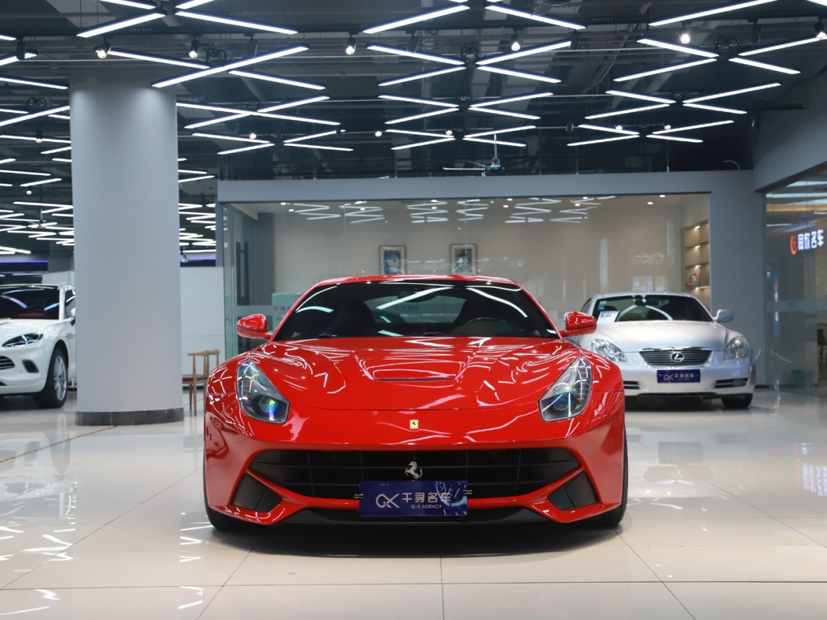 法拉利 F12berlinetta  2013款 6.3L 標(biāo)準(zhǔn)型圖片