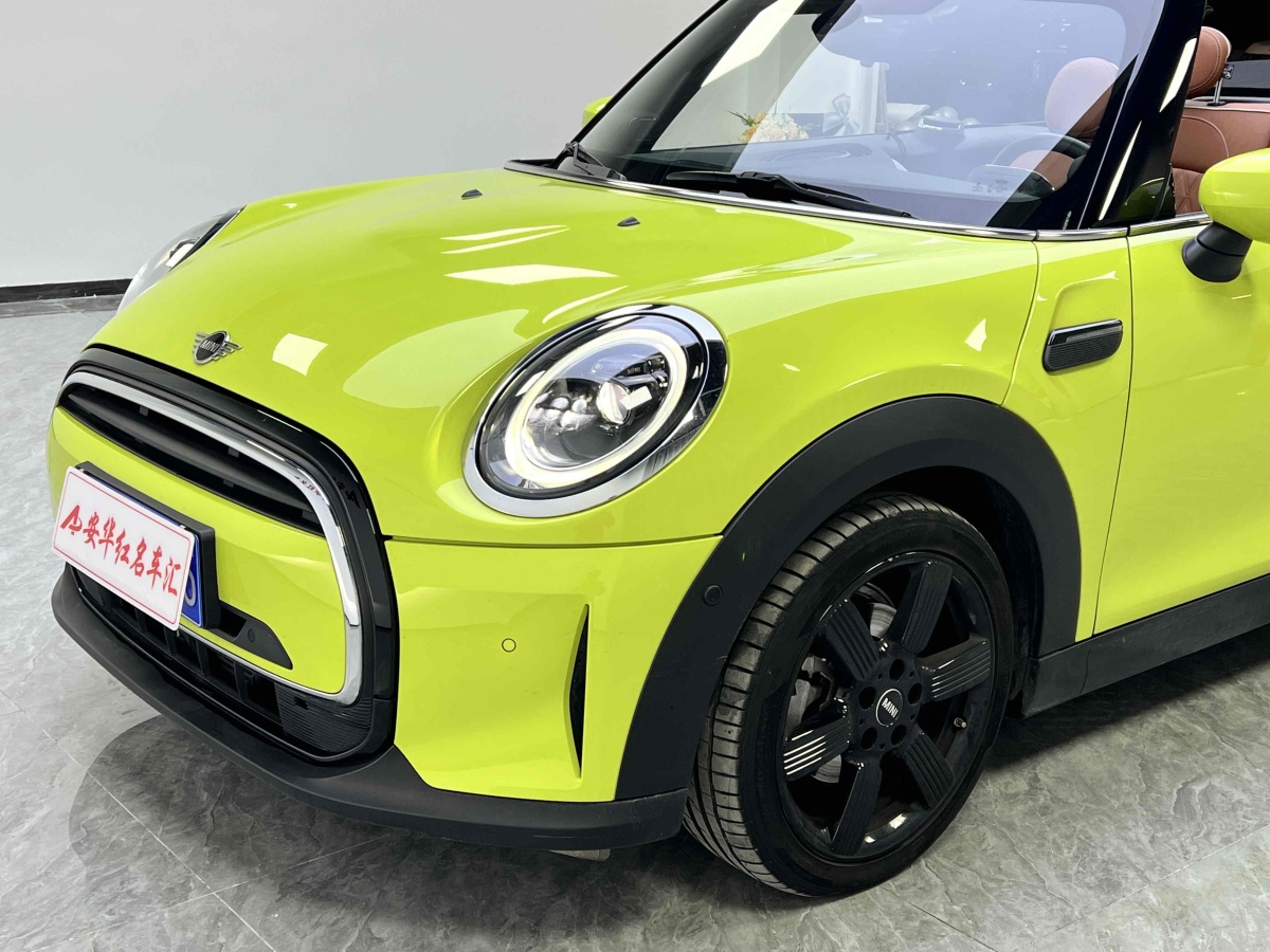 MINI MINI  2023款 改款 1.5T COOPER CABRIO 藝術(shù)家圖片