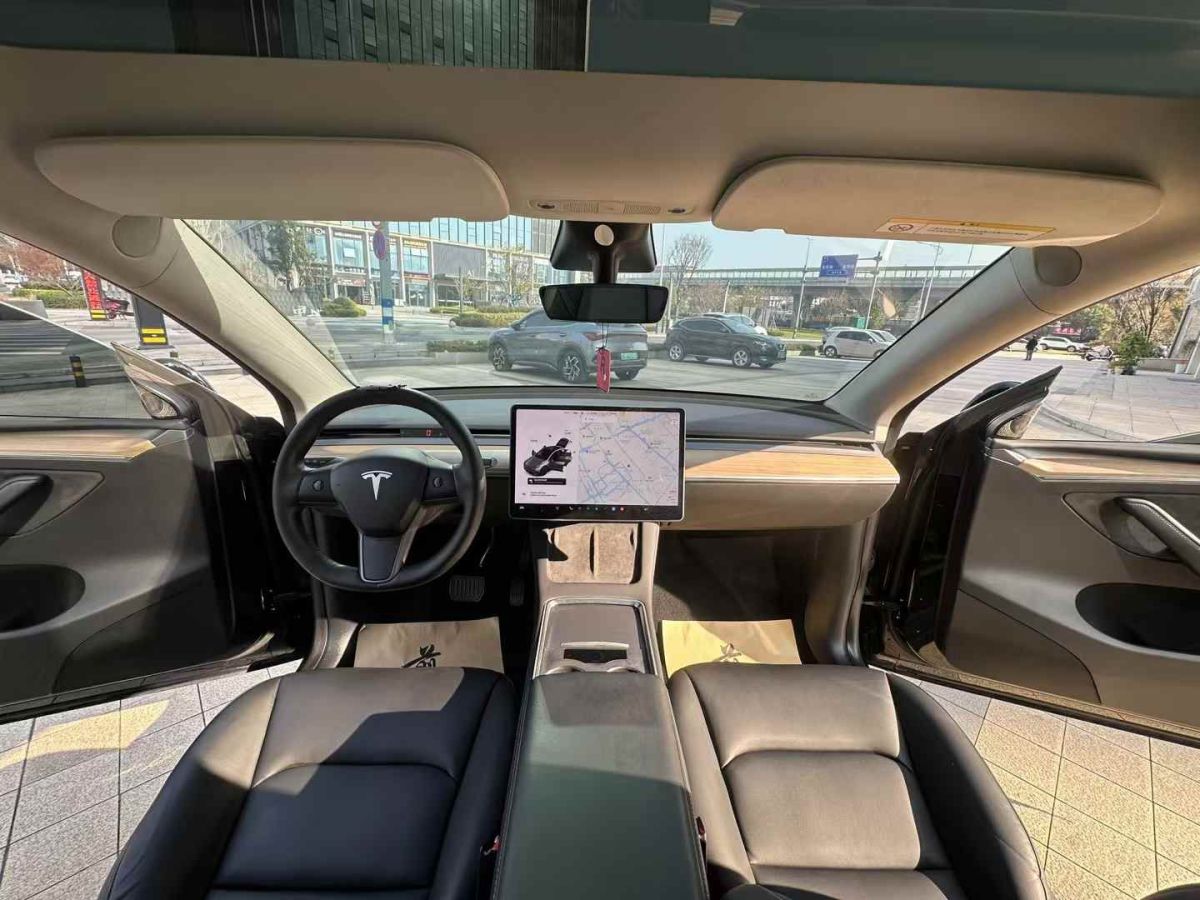 特斯拉 Model S  2021款 Plaid Plus 版圖片