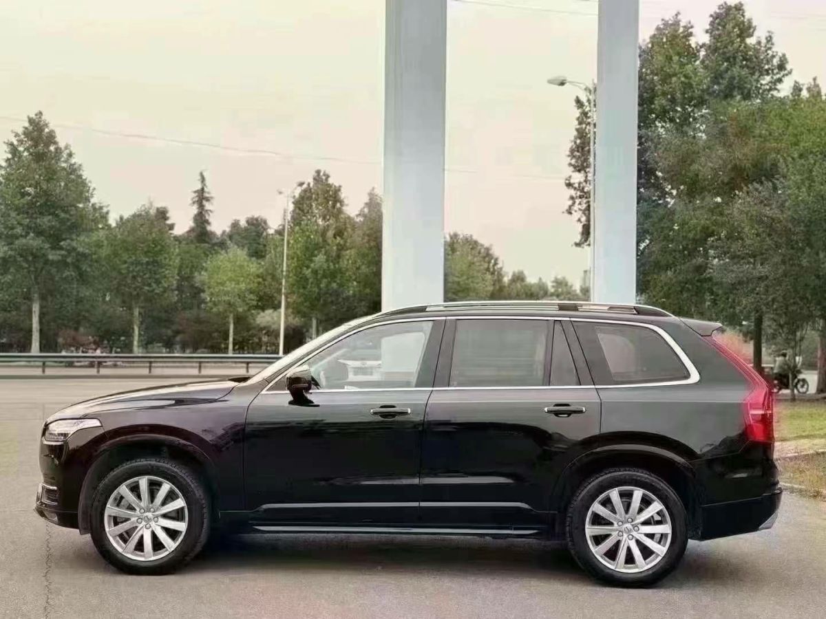 沃爾沃 XC90  2016款 2.0T 檔 個性運(yùn)動版圖片