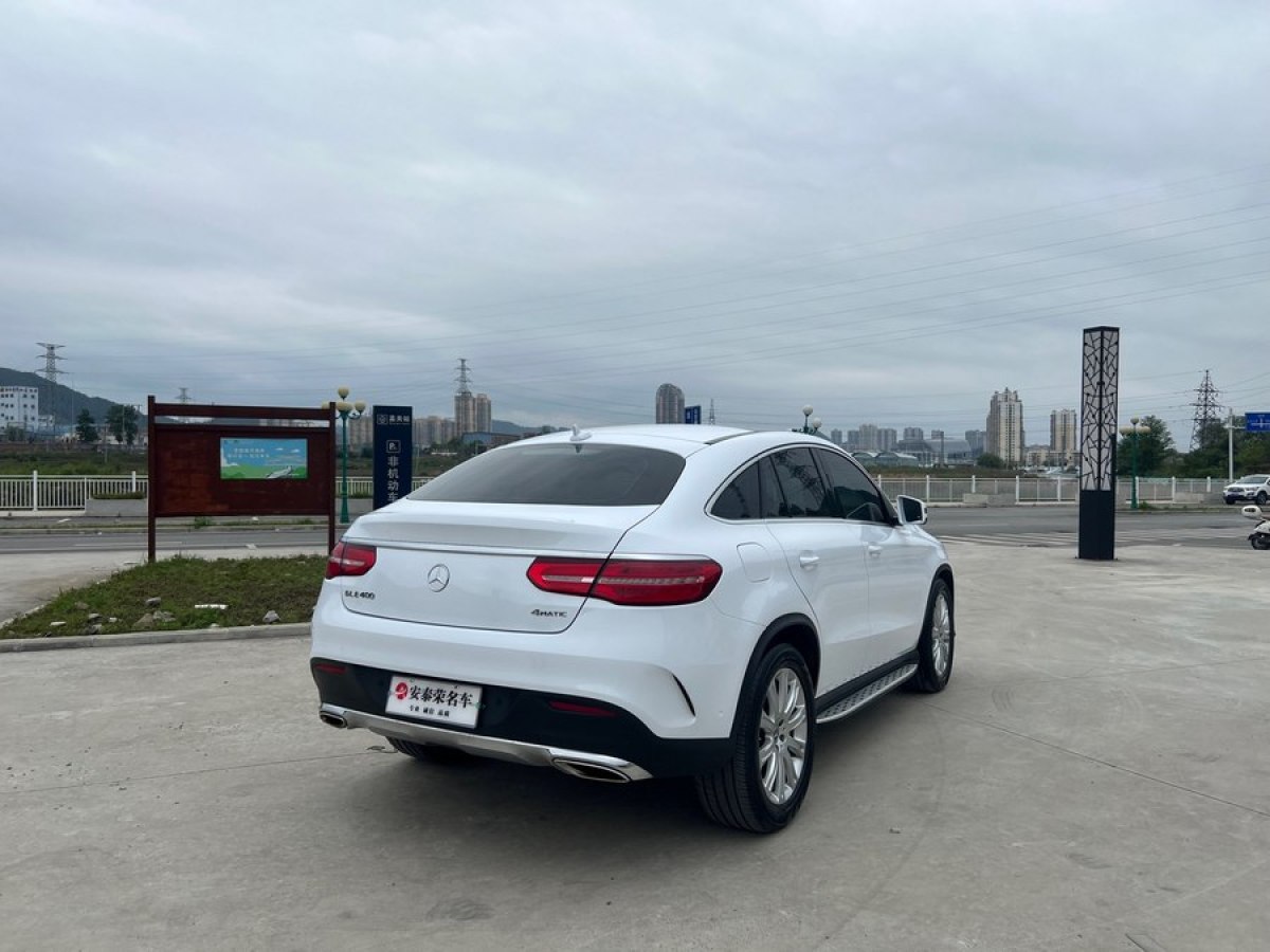 奔驰 奔驰GLE轿跑  2017款 GLE 320 4MATIC 轿跑SUV图片