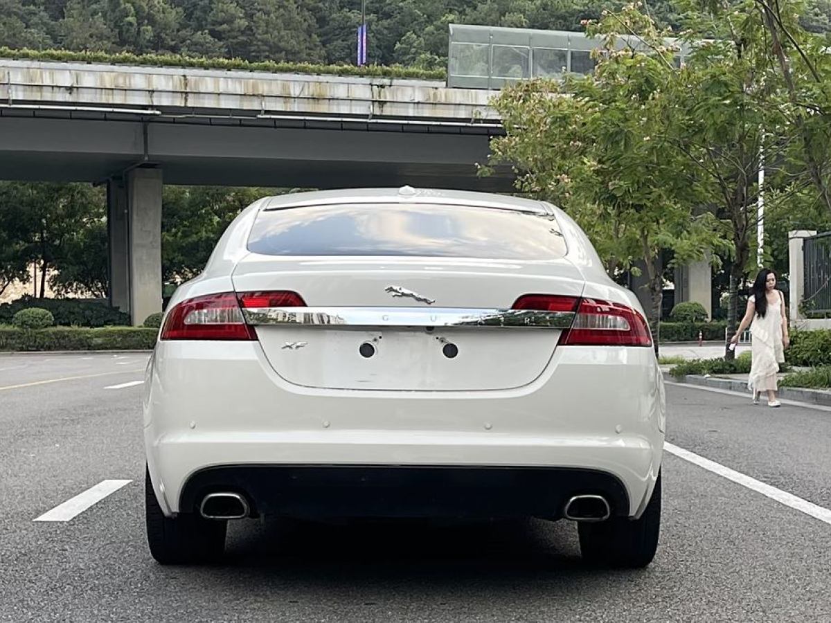 捷豹 XF  2009款 XF 3.0L V6豪華版圖片