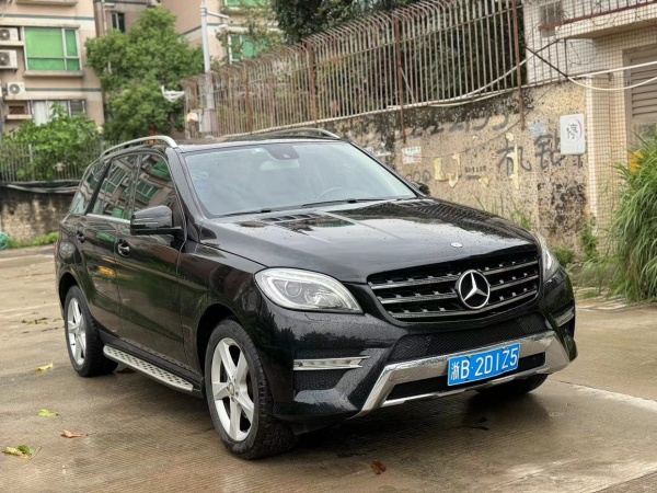 奔驰 奔驰M级  2014款 ML 320 4MATIC