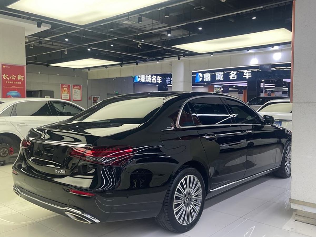 奔馳 奔馳E級  2022款 改款 E 300 L 時尚型圖片