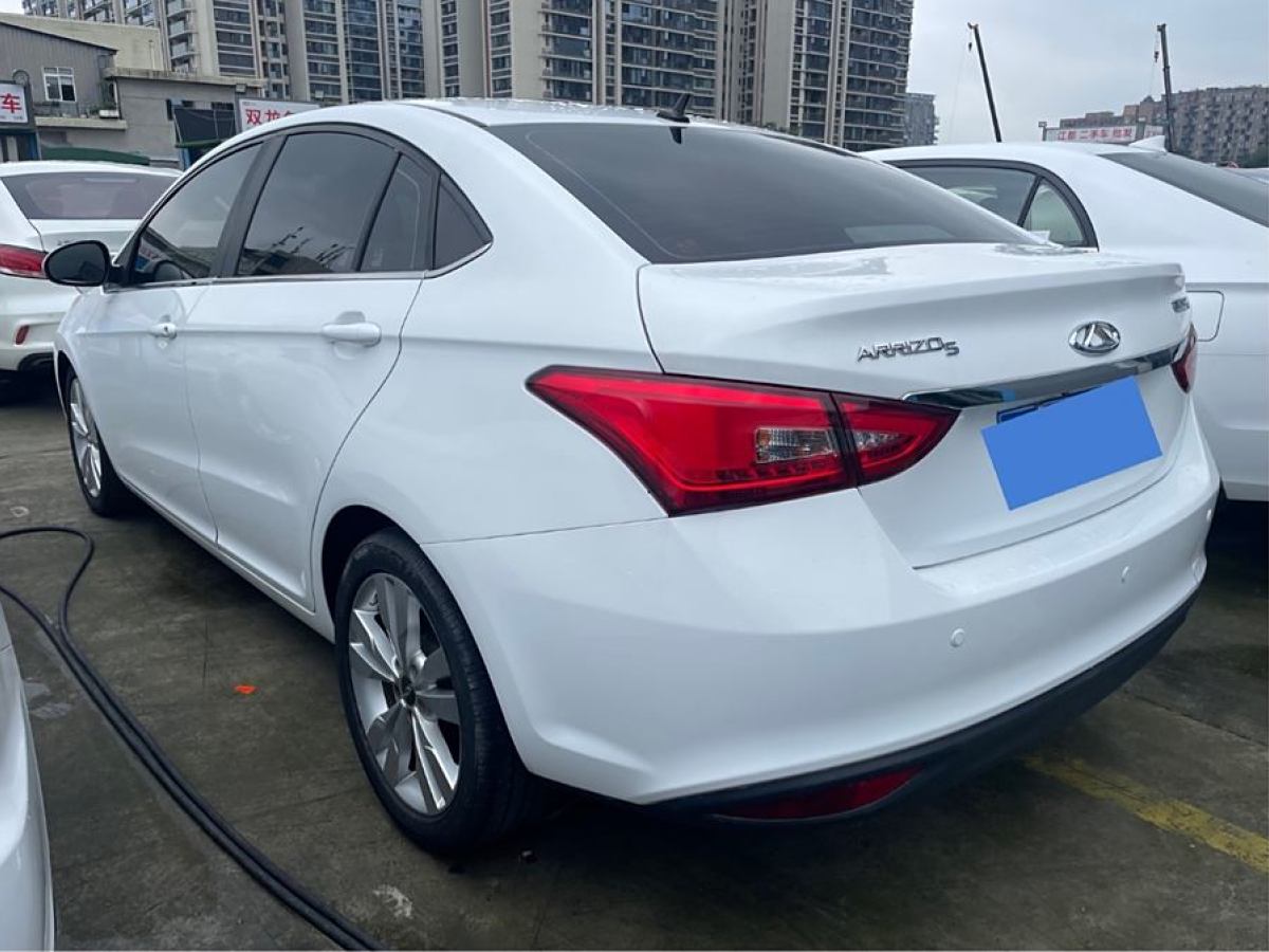 奇瑞 艾瑞澤5  2016款 1.5L CVT領(lǐng)潮版圖片