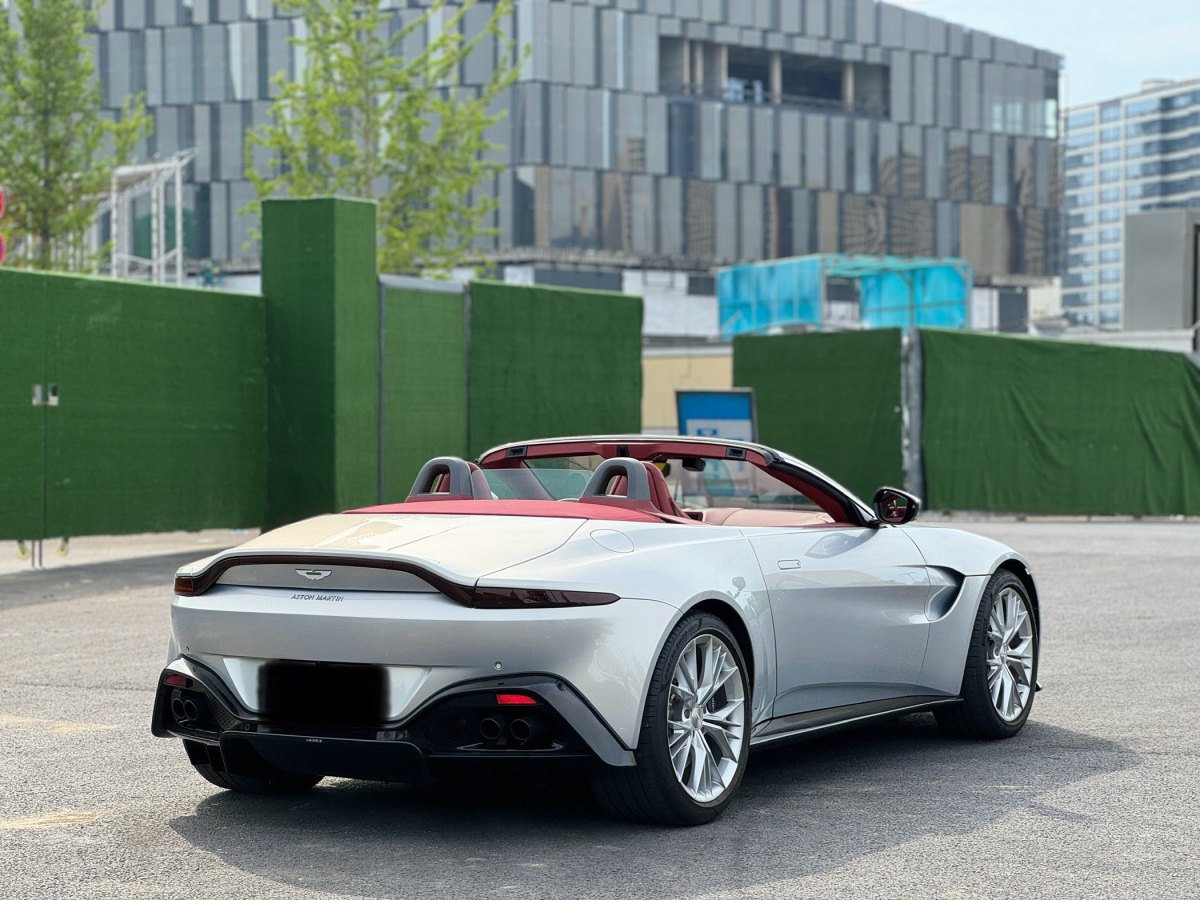 2022年5月阿斯頓·馬丁 V8 Vantage  2022款 4.0T V8 Roadster