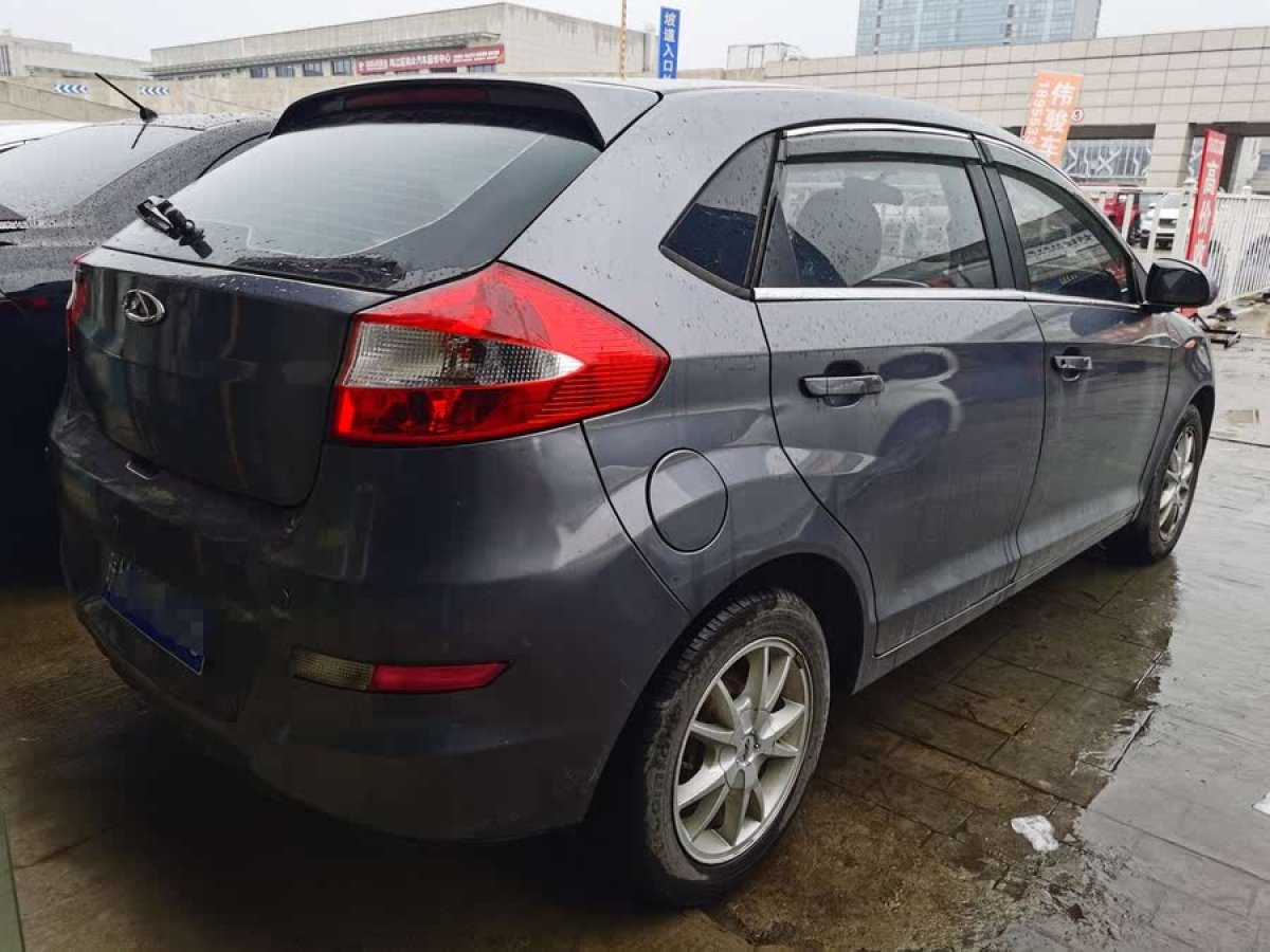 奇瑞 風(fēng)云2  2010款 兩廂 1.5L 豪華型圖片