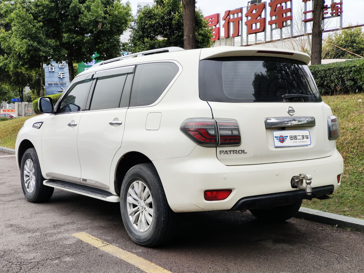 日產(chǎn) 途樂(lè)  2018款 4.0L 領(lǐng)英型圖片