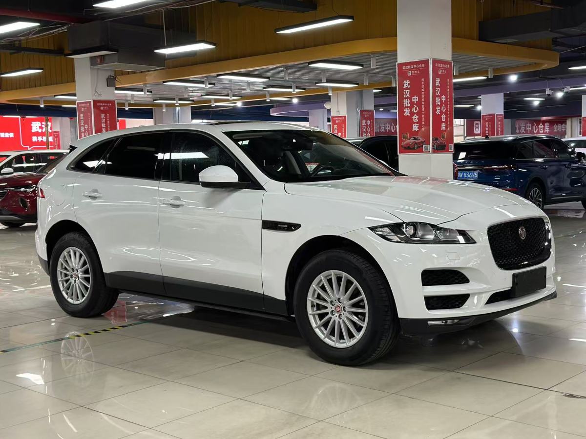 捷豹 F-PACE  2018款 2.0T 四驅(qū)都市尊享版圖片