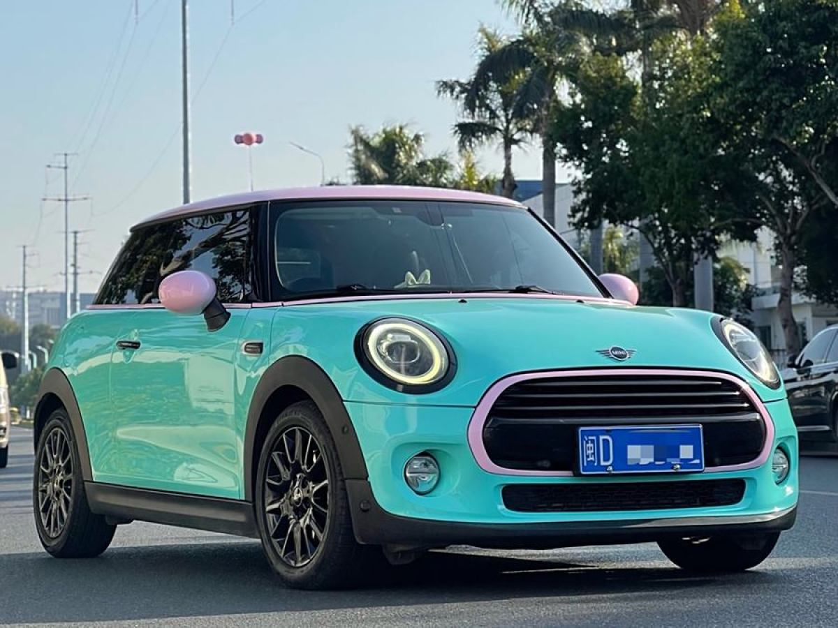 MINI COUNTRYMAN  2018款 1.5T COOPER 經(jīng)典派圖片