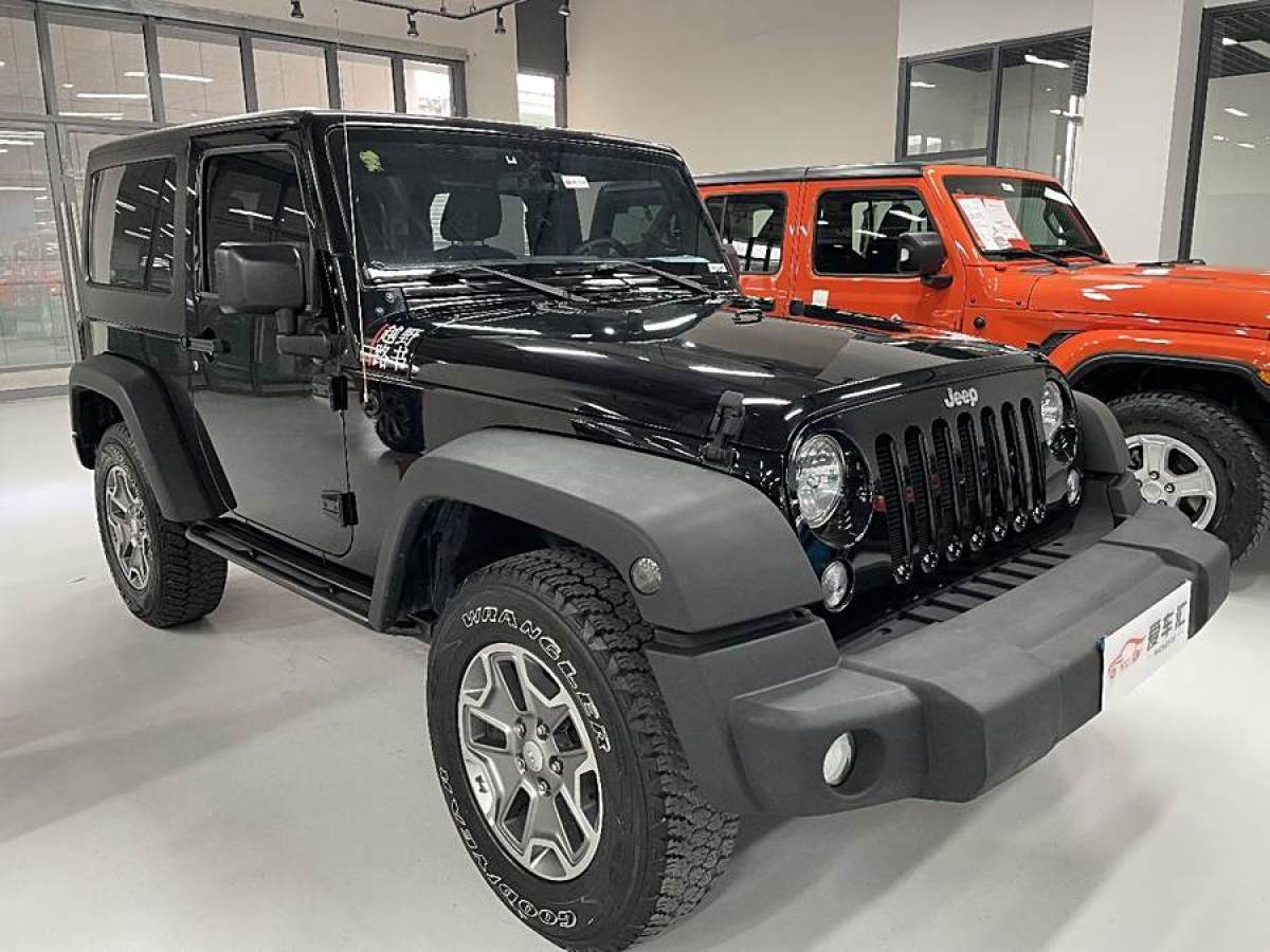 Jeep 牧馬人  2014款 3.6L 龍騰典藏版圖片