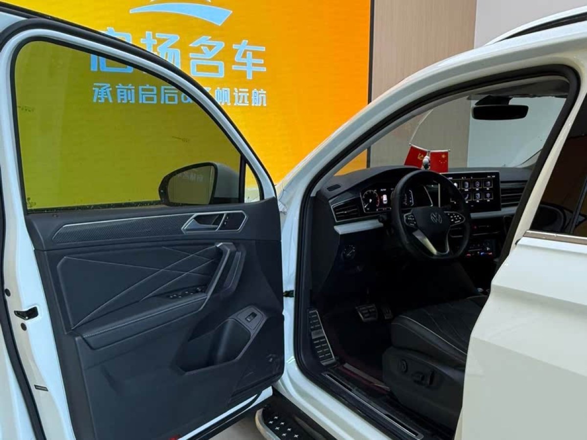 大眾 途觀L  2023款 改款 330TSI 自動(dòng)兩驅(qū)R-Line越享版圖片