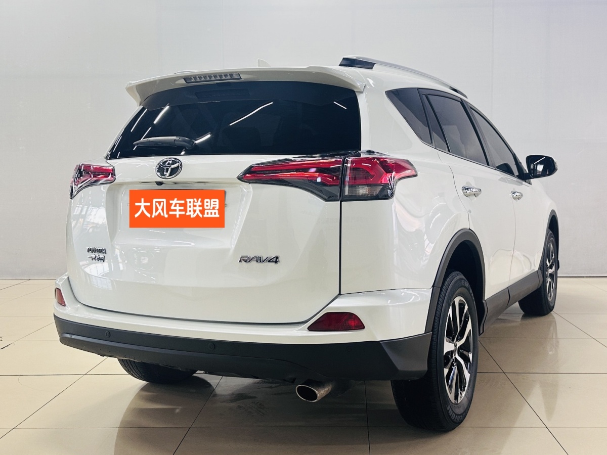 豐田 RAV4  2016款 榮放 2.0L CVT兩驅(qū)舒適版圖片