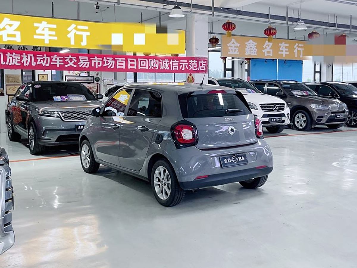 smart forfour  2016款 1.0L 52千瓦靈動版圖片