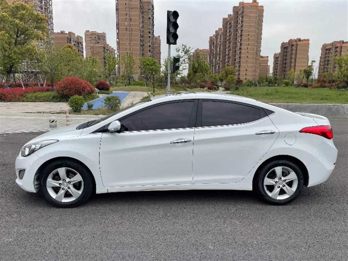 現(xiàn)代 朗動  2013款 1.6L 自動領先型圖片