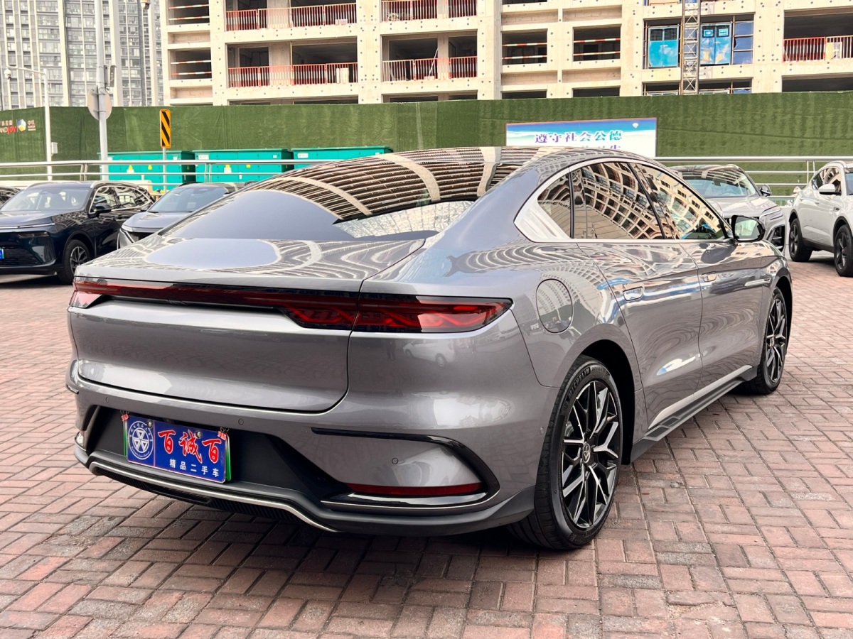 比亞迪 漢  2022款 EV 創(chuàng)世版 610KM四驅(qū)尊享型圖片