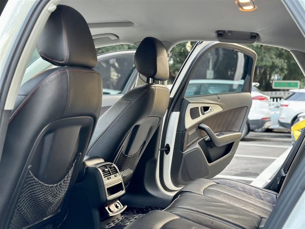 奧迪 奧迪A6L  2012款 TFSI 標(biāo)準(zhǔn)型圖片