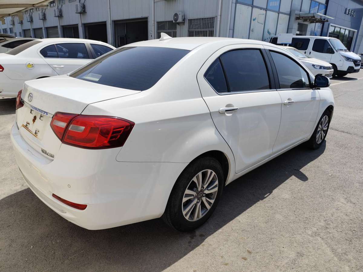 長(zhǎng)城 C30  2015款 1.5L 手動(dòng)舒適型圖片