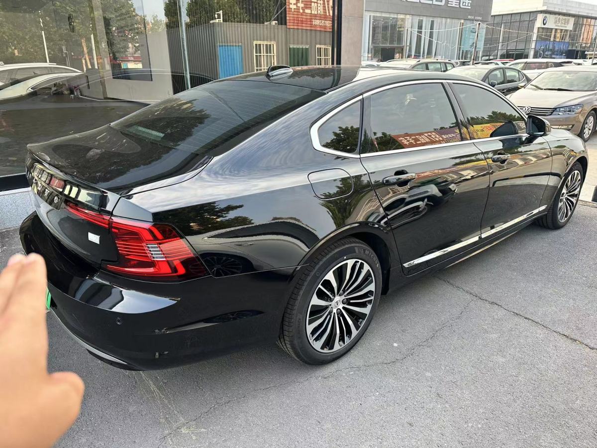 沃爾沃 S90新能源  2024款 T8插電式混合動(dòng)力 四驅(qū)長(zhǎng)續(xù)航智逸豪華版圖片