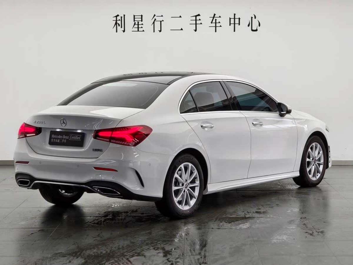 奔馳 奔馳A級  2022款 改款 A 200 L 運(yùn)動轎車時(shí)尚型圖片