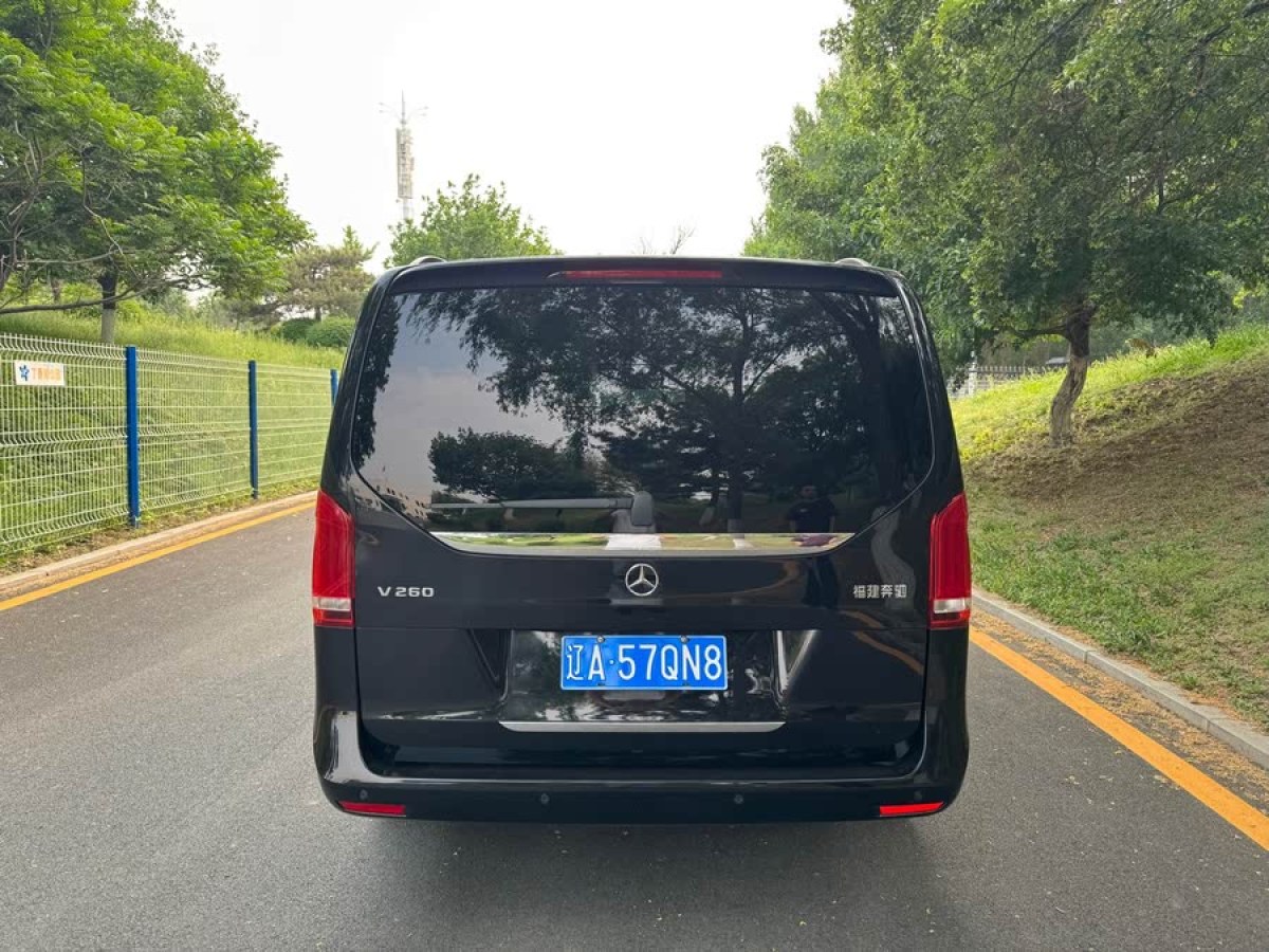 奔馳 V級  2021款 V 260 L 長軸距尊貴版圖片