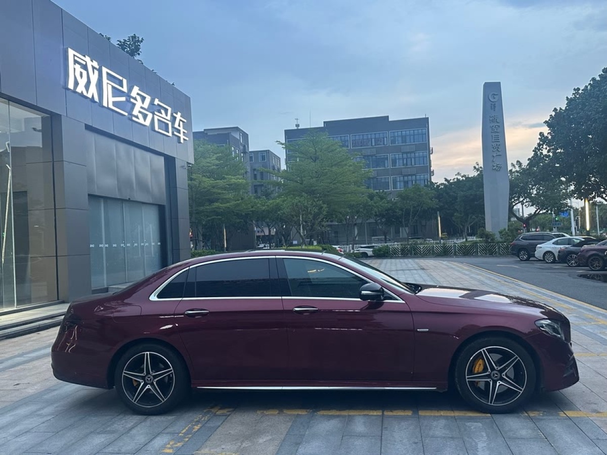 奔馳 奔馳E級  2020款 改款 E 300 L 運(yùn)動(dòng)殊享版圖片