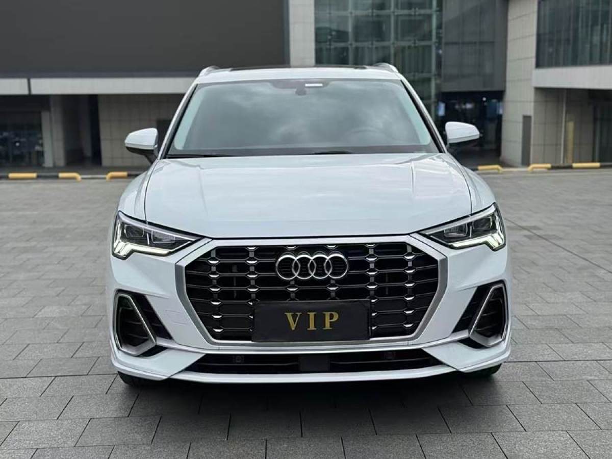 奧迪 奧迪Q3  2021款 35 TFSI 進(jìn)取動感型圖片