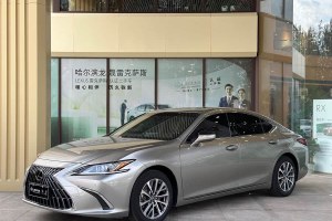 ES 雷克薩斯 200 卓越版