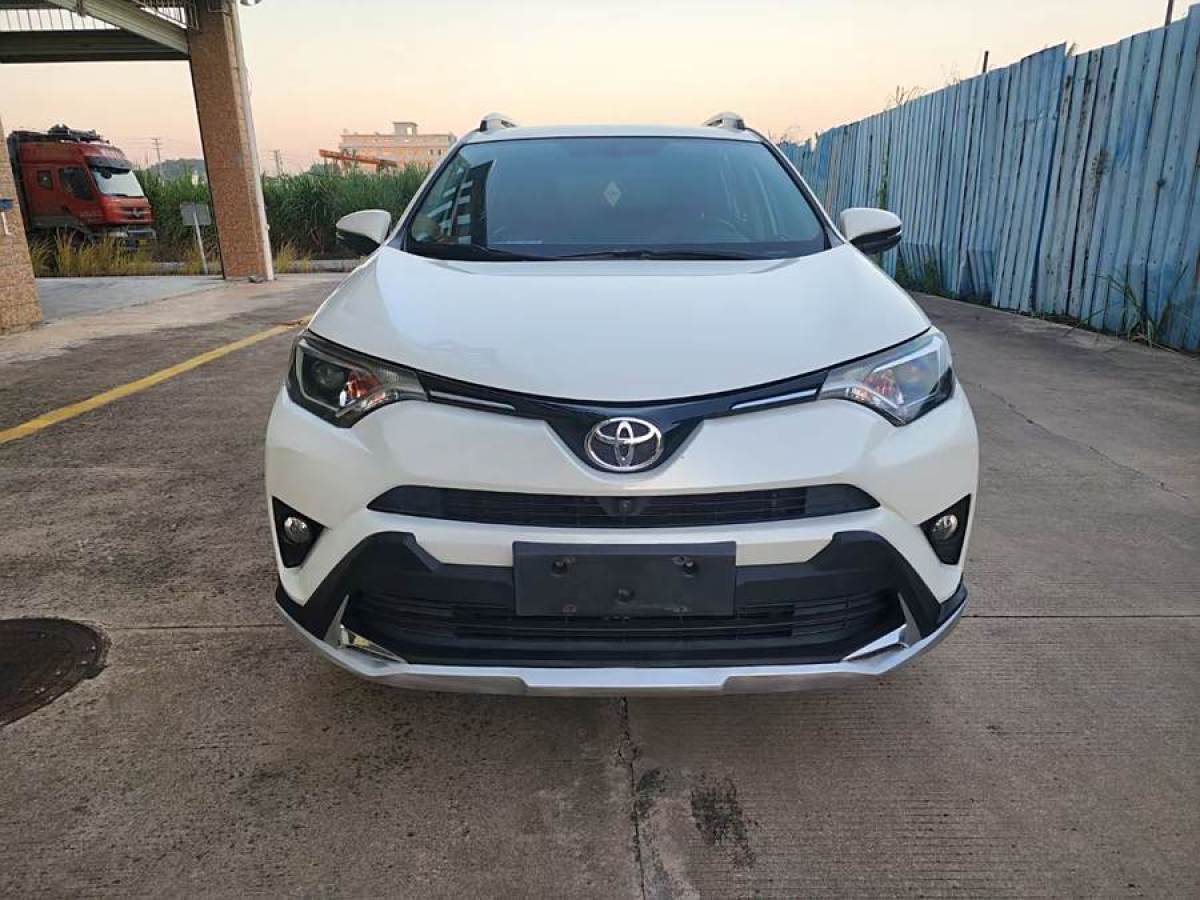 豐田 RAV4榮放  2016款 2.0L CVT兩驅風尚版圖片