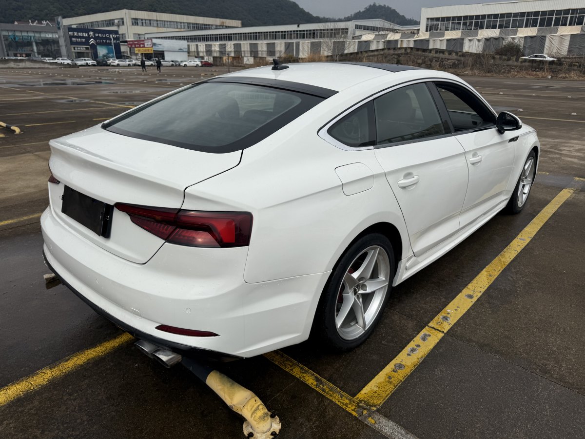 2018年11月奧迪 奧迪A5  2017款 Sportback 40 TFSI 時尚型