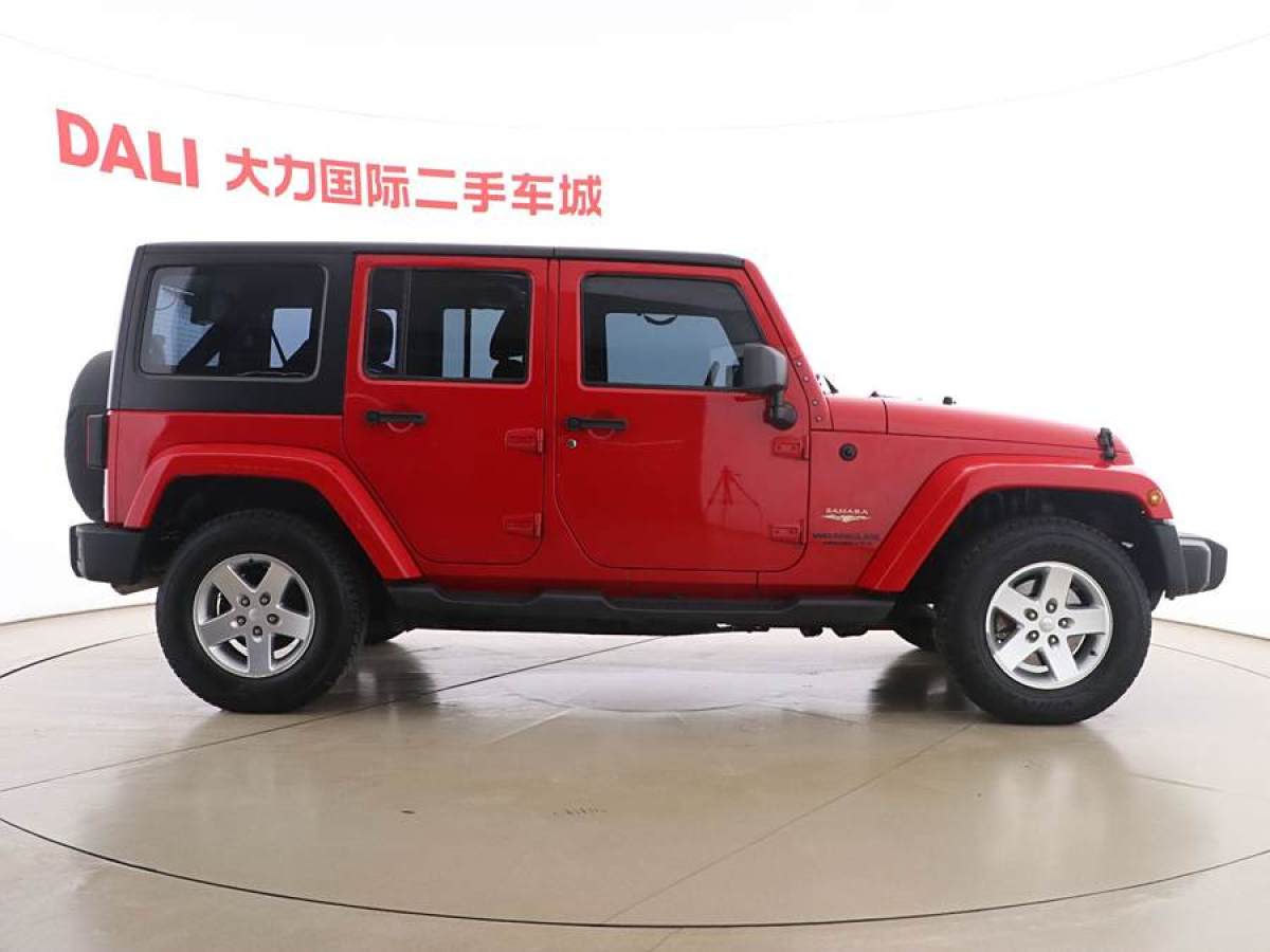 2014年10月Jeep 牧馬人  2014款 3.0L Sahara 四門版