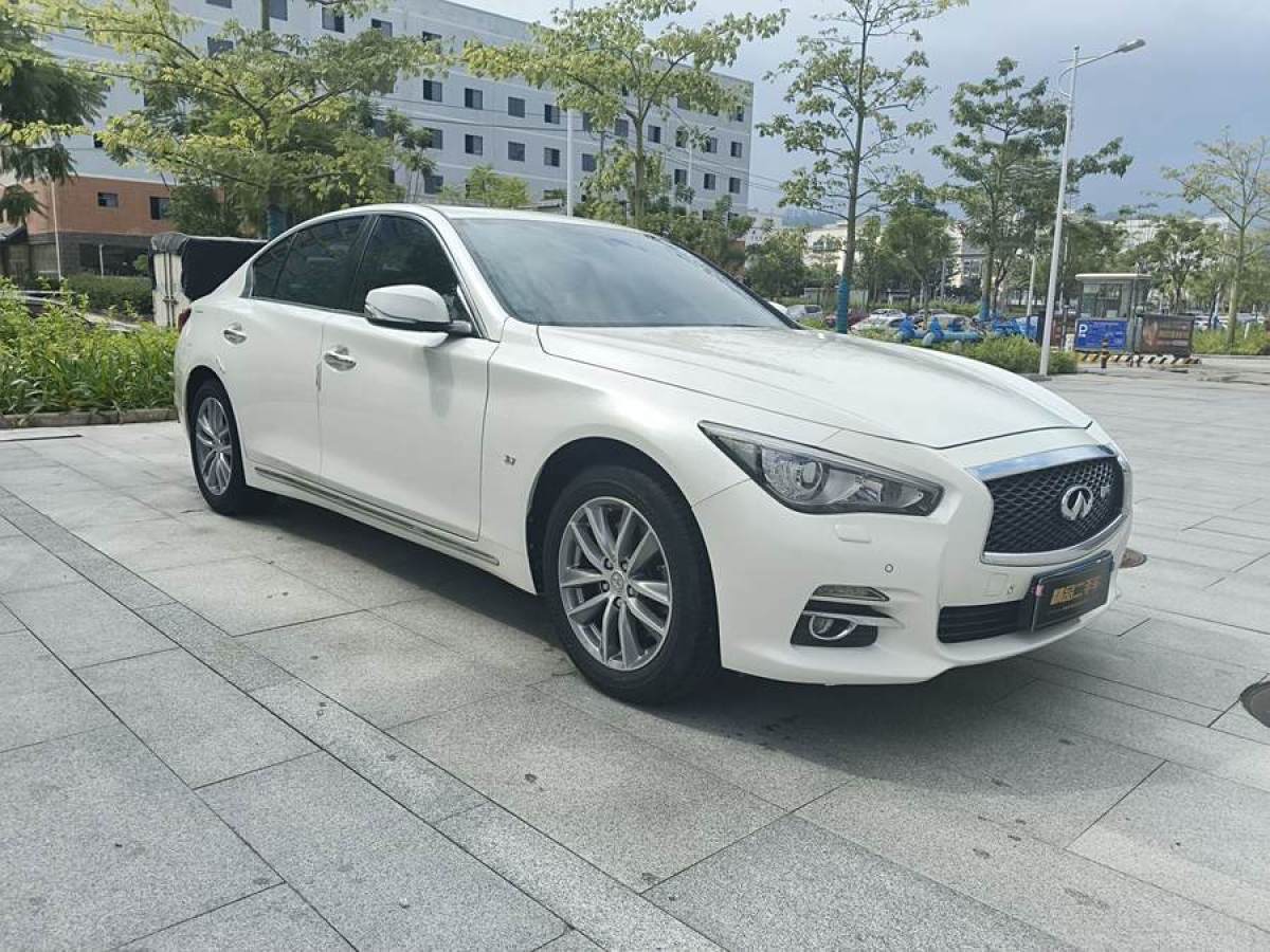 2015年9月英菲尼迪 Q50L  2015款 2.0T 悅享版