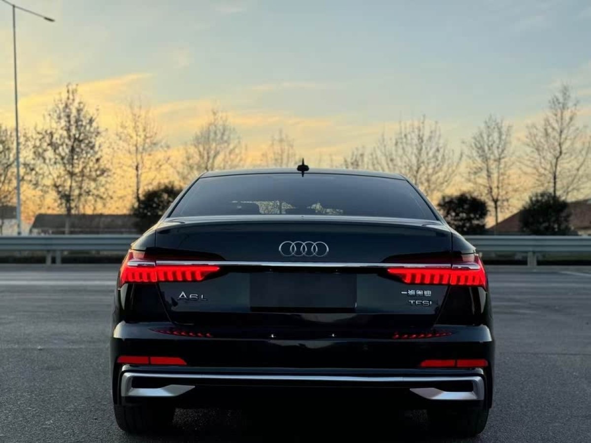 奧迪 奧迪A6L  2023款 改款 40 TFSI 豪華動(dòng)感型圖片