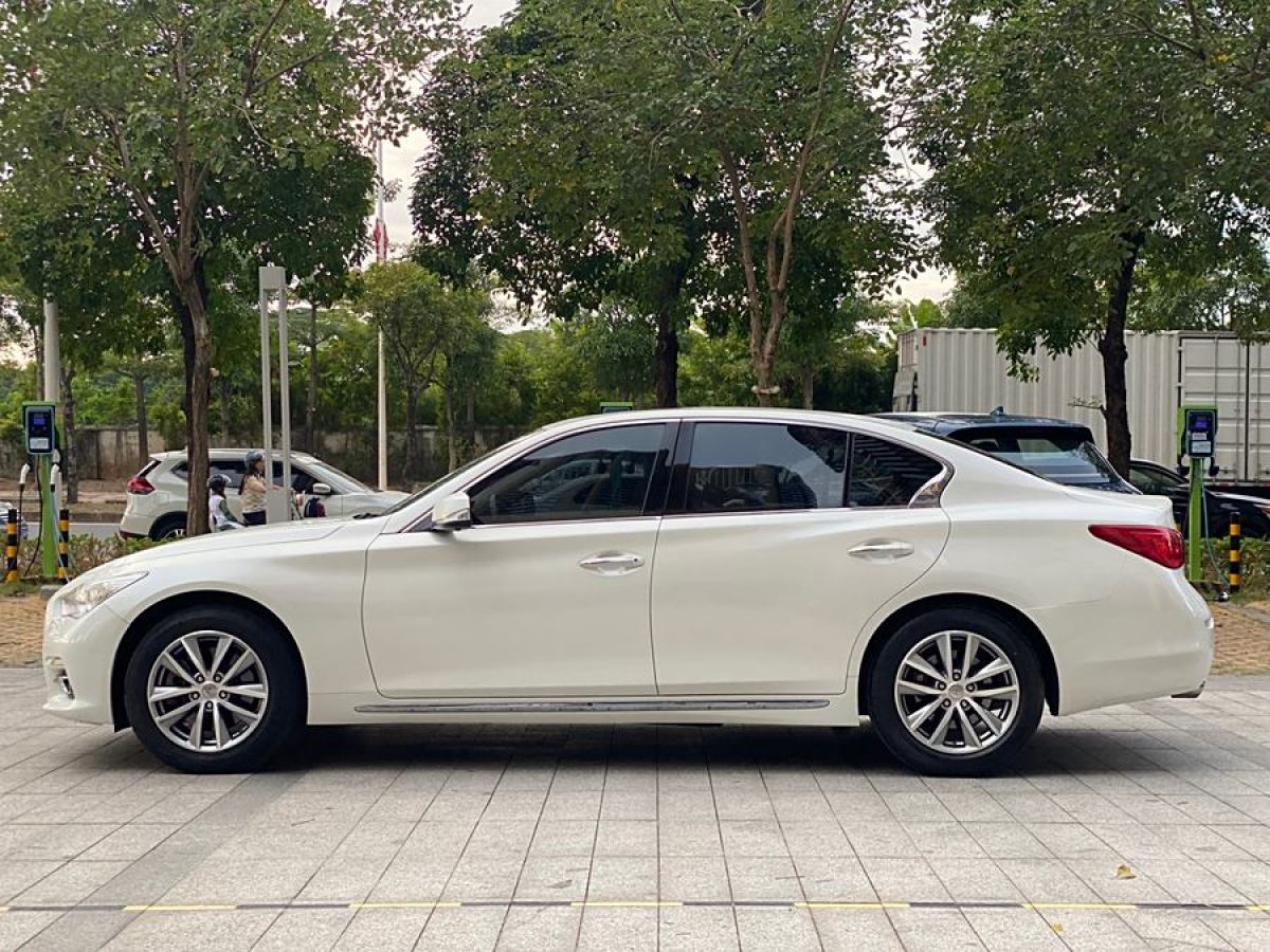 英菲尼迪 Q50L  2015款 2.0T 舒適版圖片