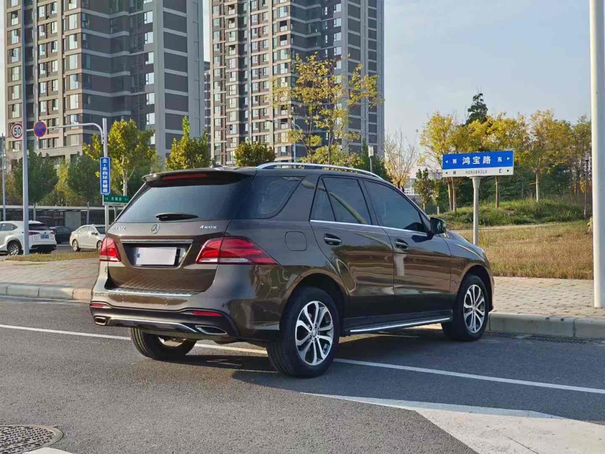 奔馳 奔馳GLE  2016款 GLE 320 4MATIC 動(dòng)感型圖片