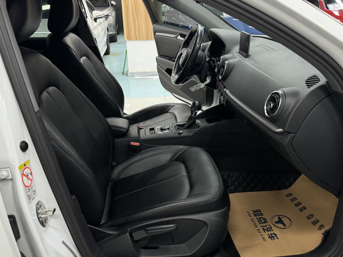 2019年3月奥迪 奥迪A3  2018款 30周年年型 Limousine 35 TFSI 进取型