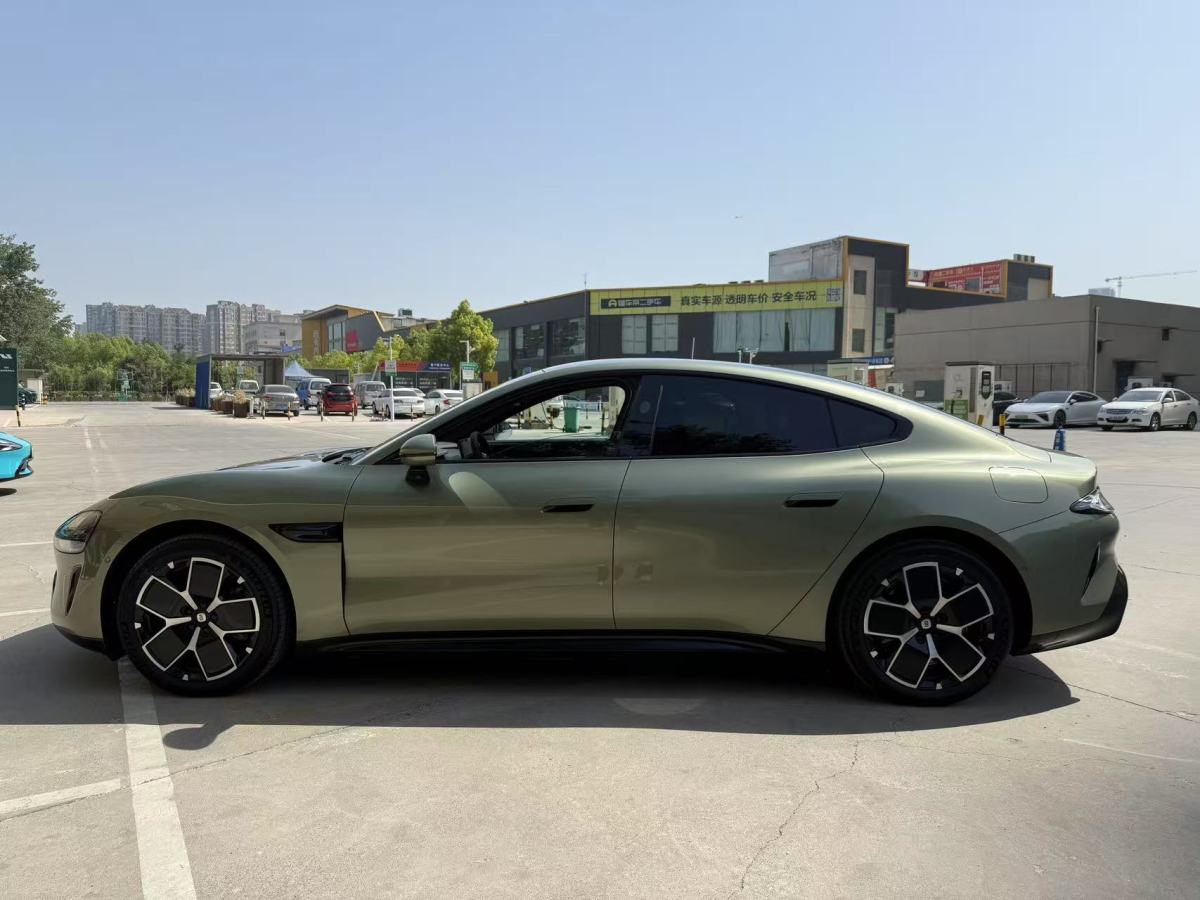 2024年7月小米 小米SU7  2024款 700km 后驅(qū)長續(xù)航智駕版