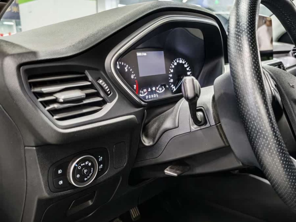 福特 ?？怂? 2020款 兩廂 EcoBoost 180 自動鋒潮型圖片