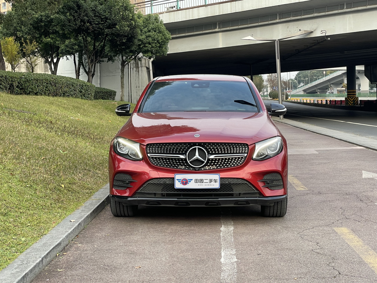 奔馳 奔馳GLC  2022款 改款 GLC 260 4MATIC 轎跑SUV圖片