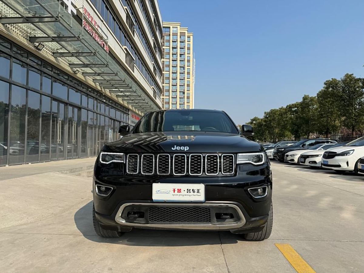 Jeep 大切諾基  2017款 3.6L 精英導航版圖片