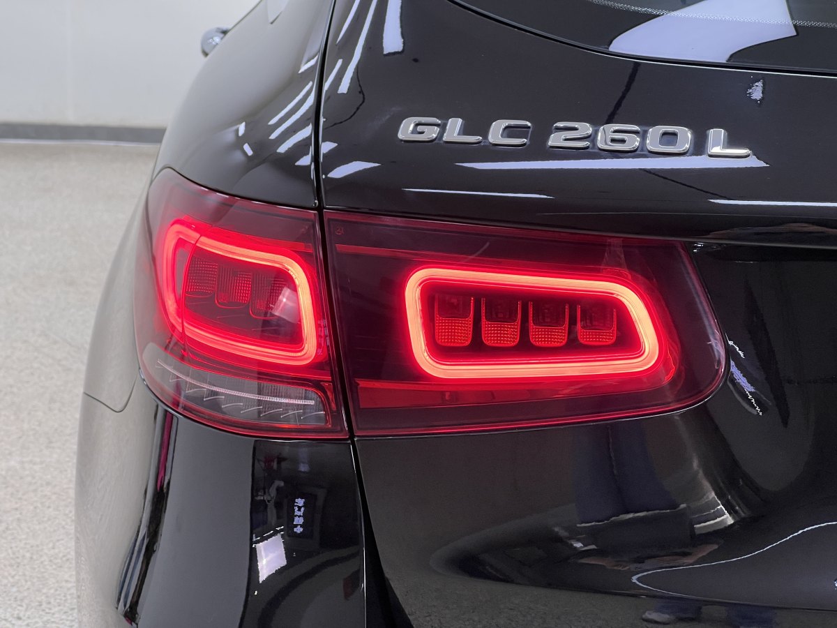 2022年6月奔馳 奔馳GLC  2020款 改款 GLC 260 L 4MATIC 動感型